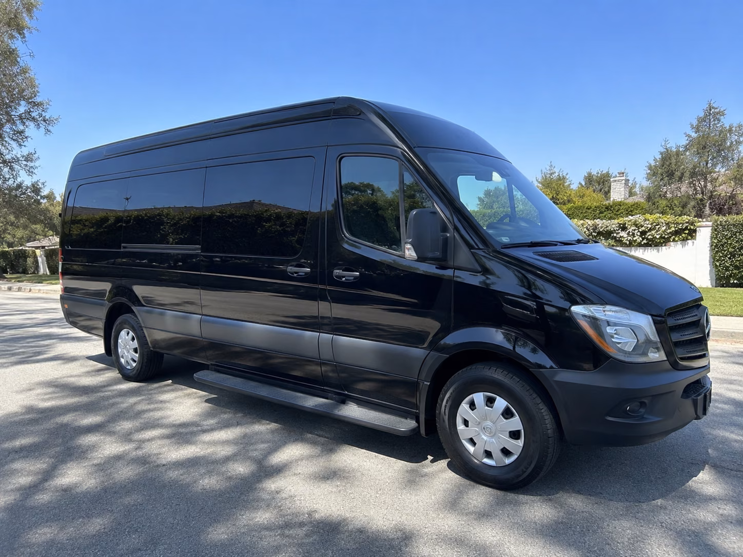 anaheim prom bus rentals in anaheim