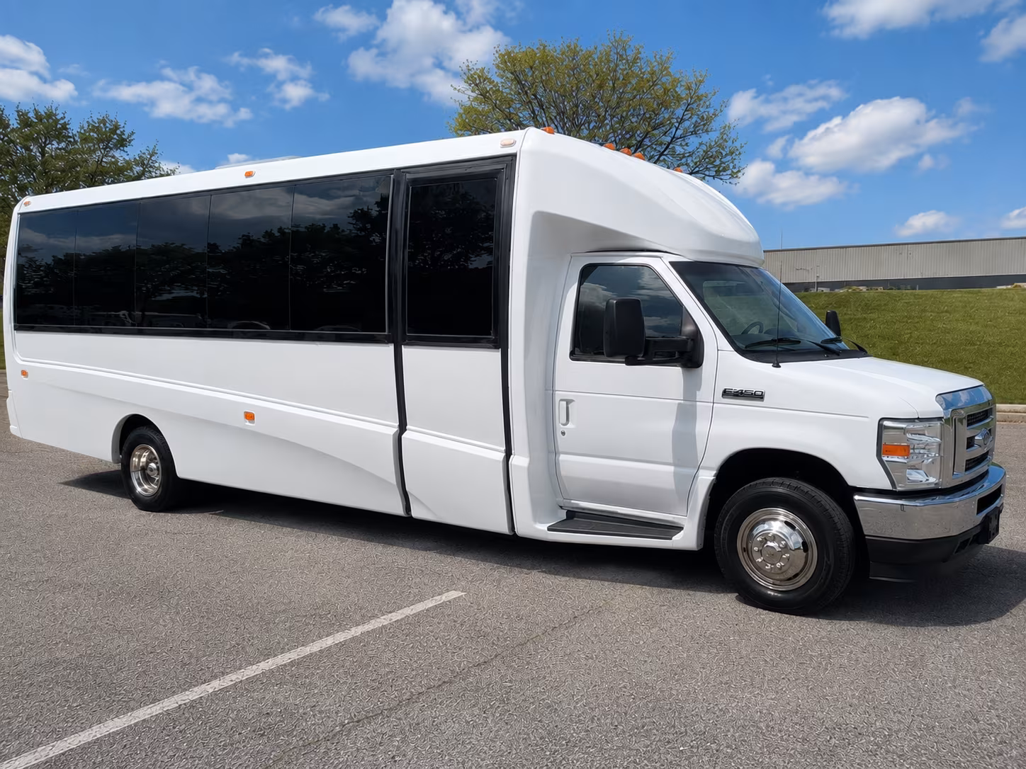 costa mesa comfortable shuttles for costa mesa employees