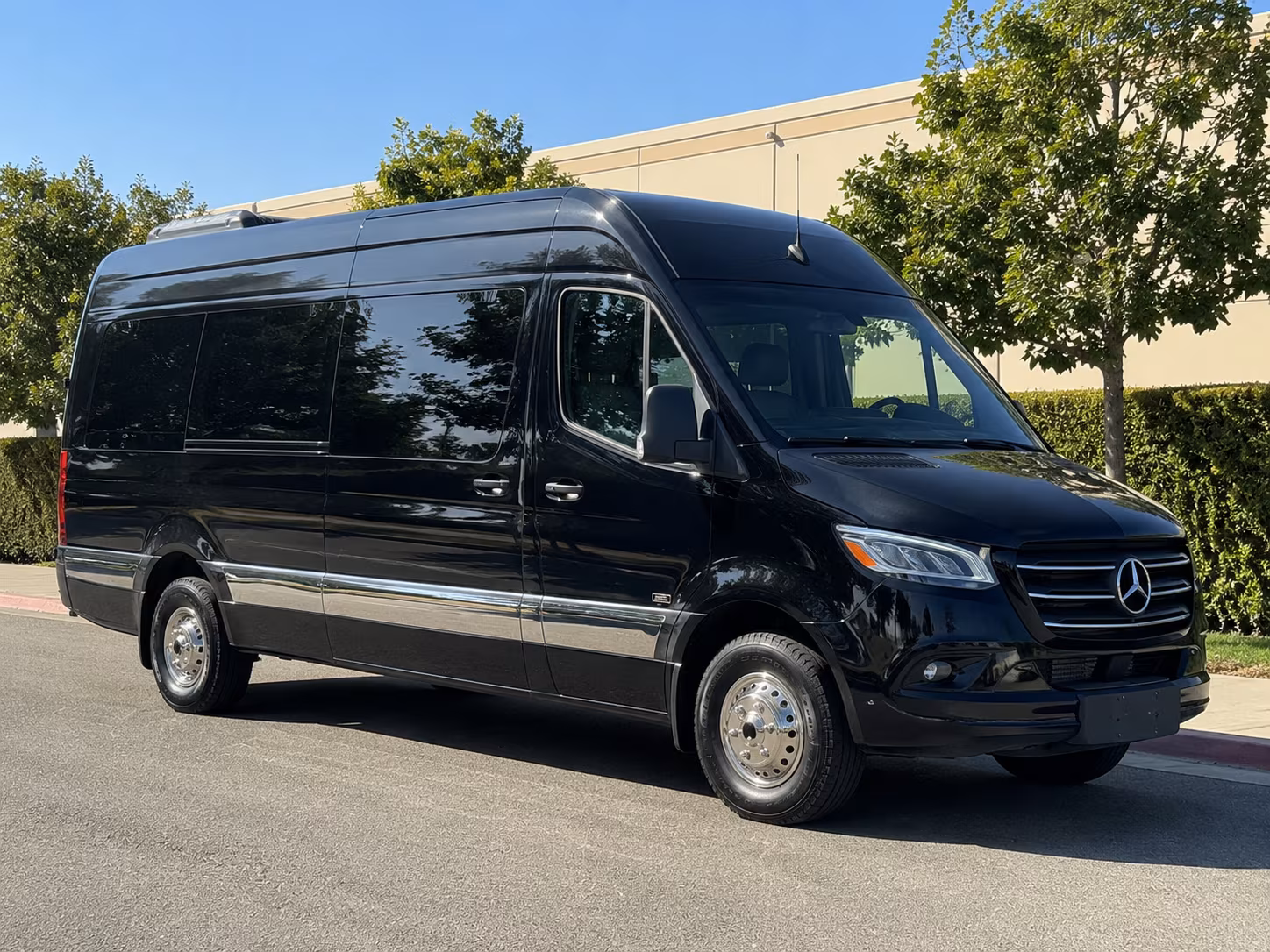 huntington beach long distance transportation for every group size