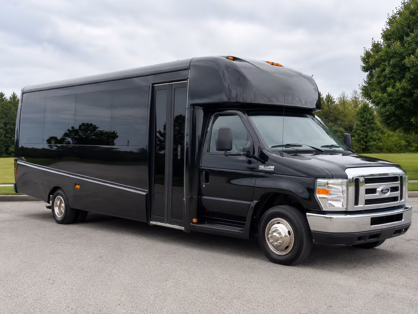 newport beach bus rentals for trade shows and conferences